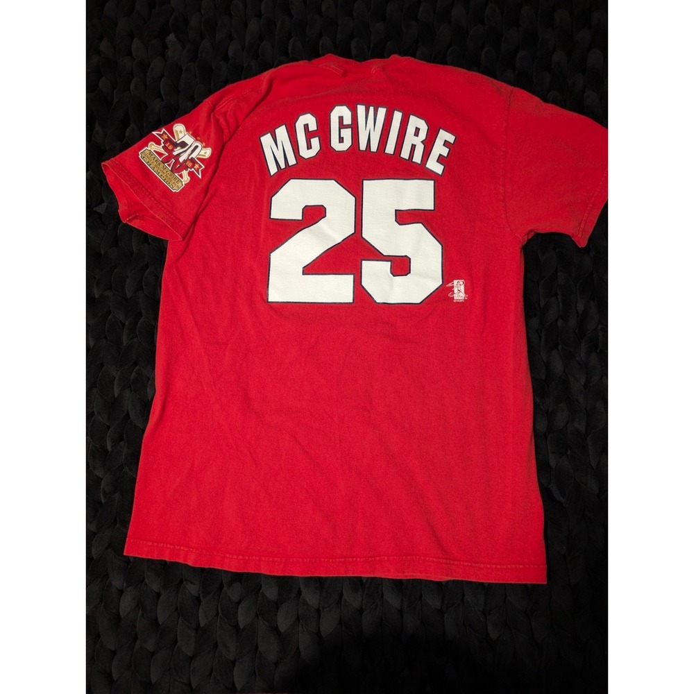 Majestic MARK McGWIRE 1998 Single Season Home Run Champion T-Shirt - Large